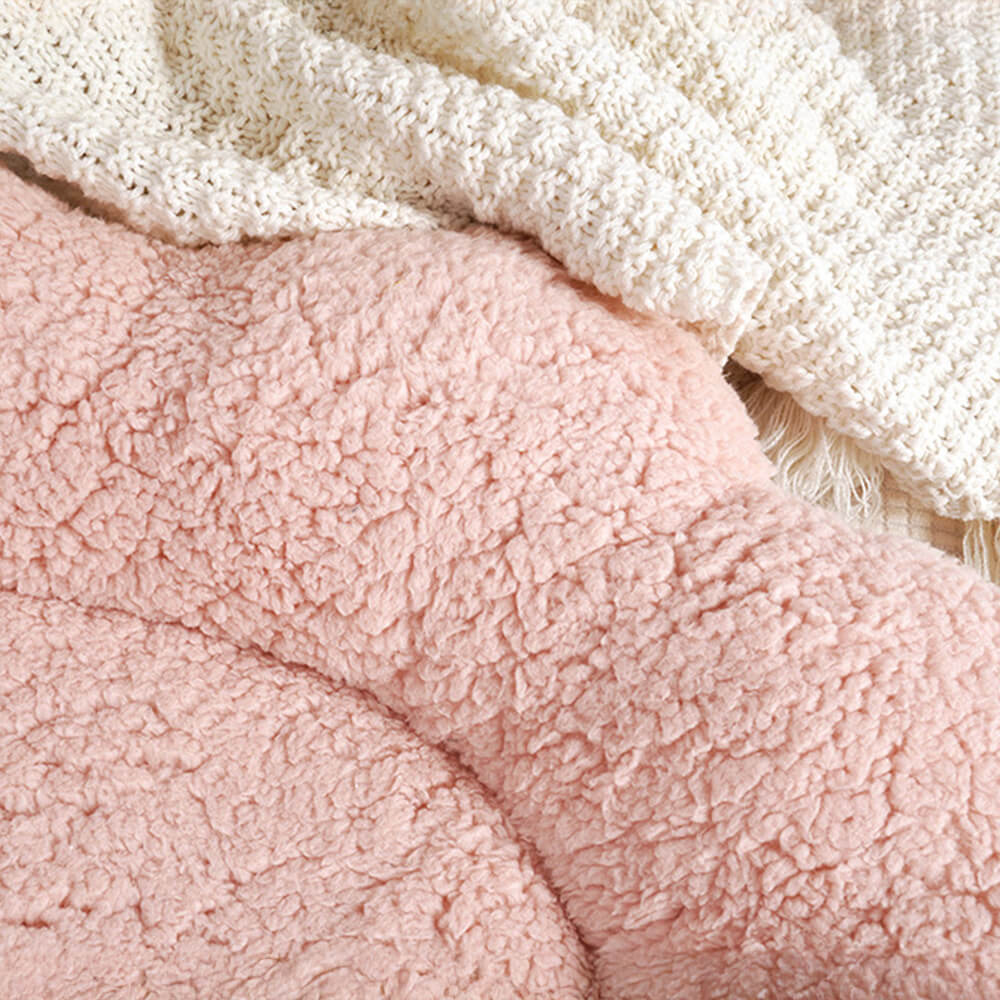 Koselig Sau-Designet Katt- og Hundeseng i Bomullssammet