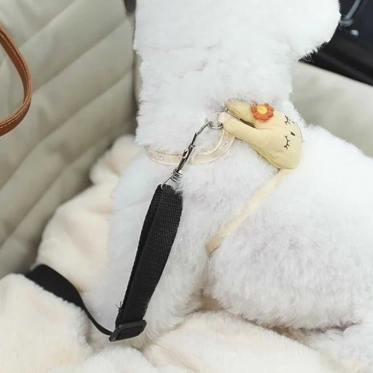 Nordisk Hundeseng Bilsete – Vanntett og Komfortabel